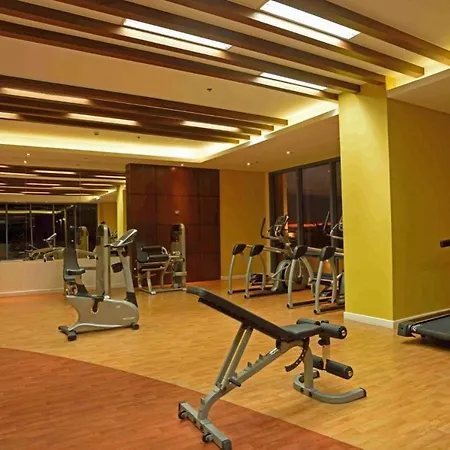 Cozy Condo Near Us Embassyermita Manila/ Roxas Blvd/ Dolomite Beach